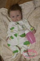 пухленькая девочка